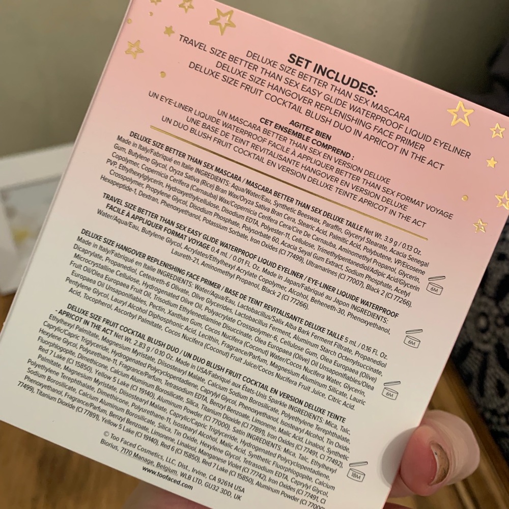 Too Faced Juicy Apricot Eye Cheek Kit retails $50 - Picture 4 of 8